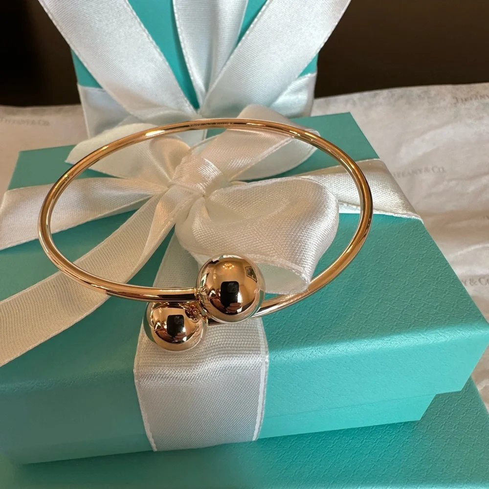 Tiffany & Co.18 k Rose Good , HardWear By pass bracelet